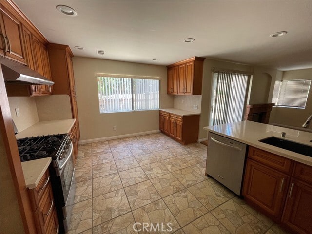 Building Photo - 955 Longview Dr