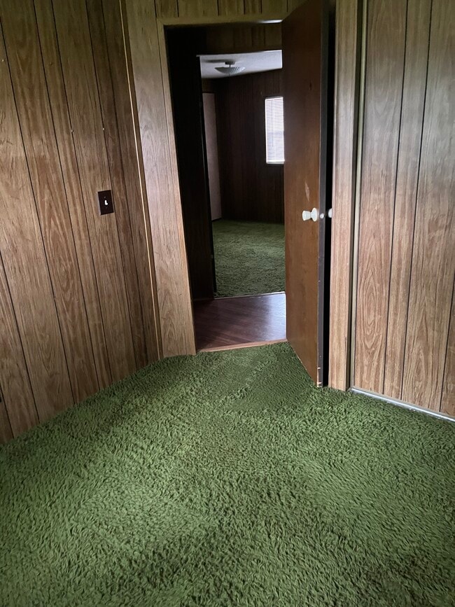 Building Photo - 1639 17 Mile Rd