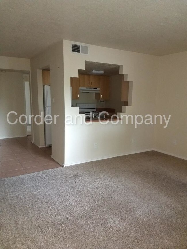 Building Photo - Available Now ! At The Pointe Condominiums