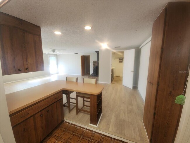 Building Photo - 4136 S Lockwood Ridge Rd