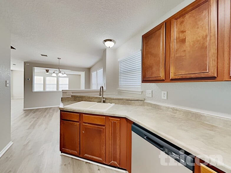 Building Photo - 8034 Cavern Hill