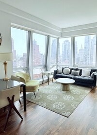 Building Photo - 400 Fith Setai