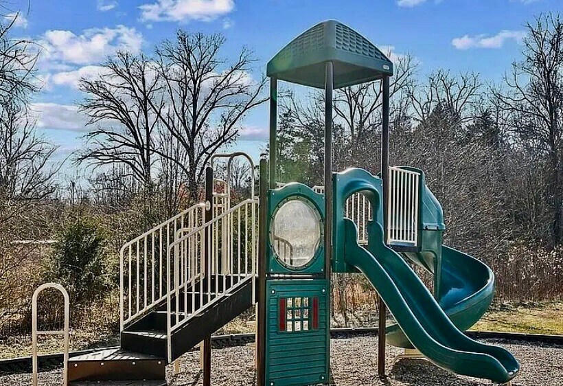 Building Photo - 1005 Milson Ln