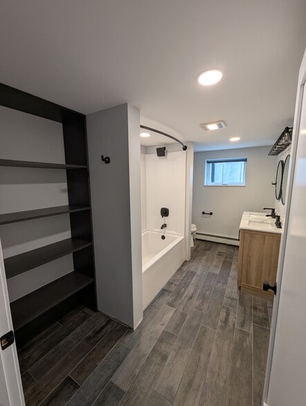 Master Bathroom - 207 6th St