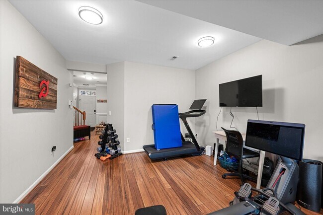 Building Photo - 5076 Grimm Dr