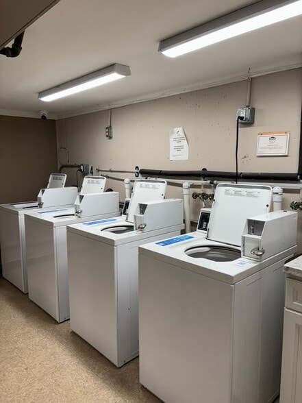 Building Photo - 1339 Millersport Hwy