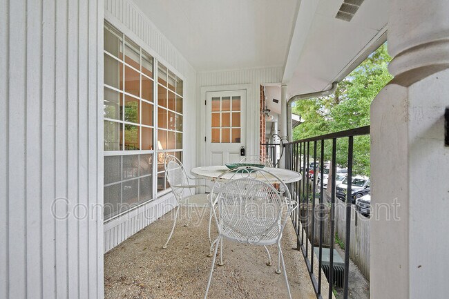 Building Photo - 7950 Jefferson Hwy