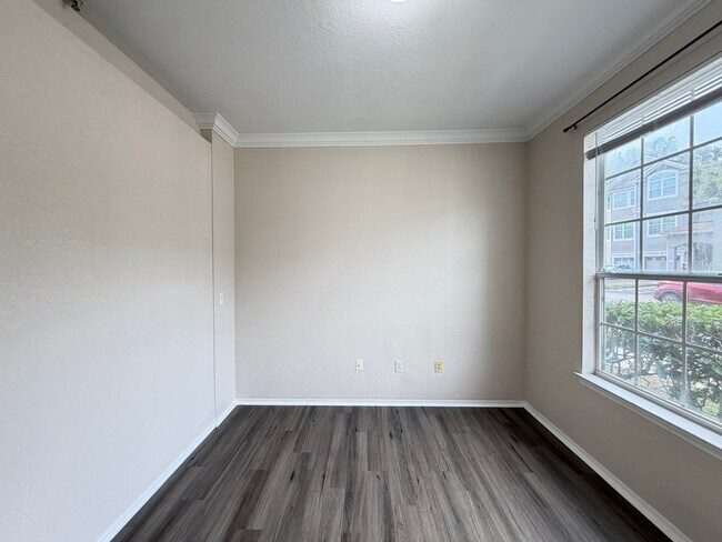 Building Photo - Awesome apartment at Grand Reserve at Kirkman!