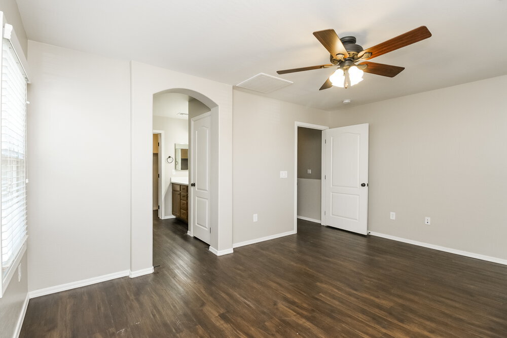 Building Photo - 3900 E Gideon Way