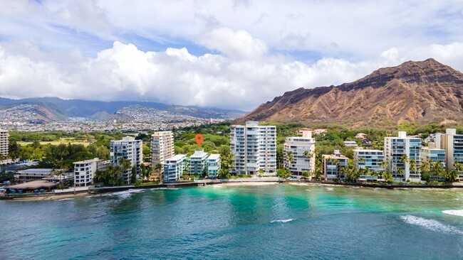 Building Photo - Diamond Head Ambassador