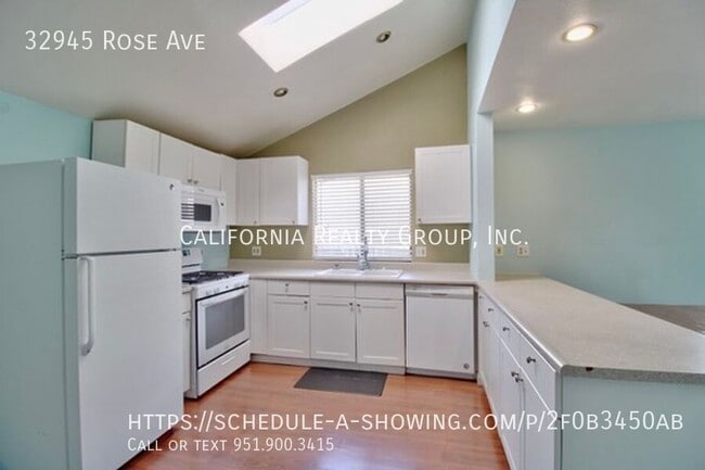 Building Photo - 32945 Rose Ave