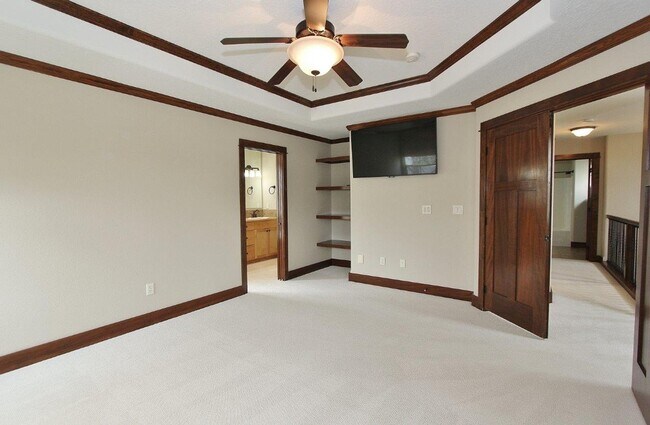 Building Photo - Patio Home in Downtown Eagle!