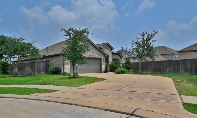 Building Photo - 20202 Creekdale Bend Dr