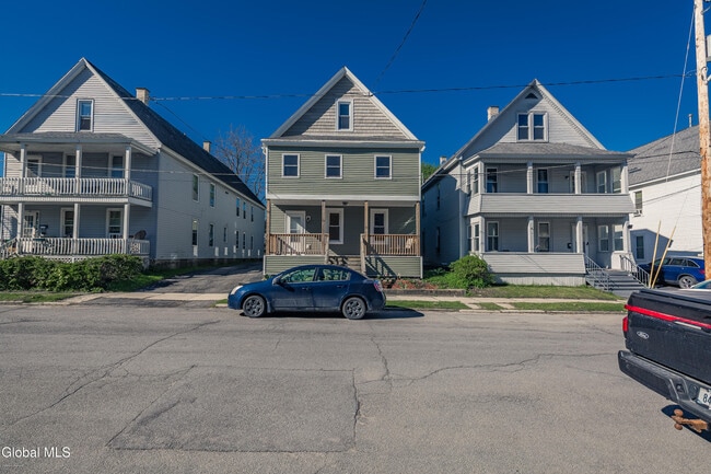 Building Photo - 65 Van Derveer St