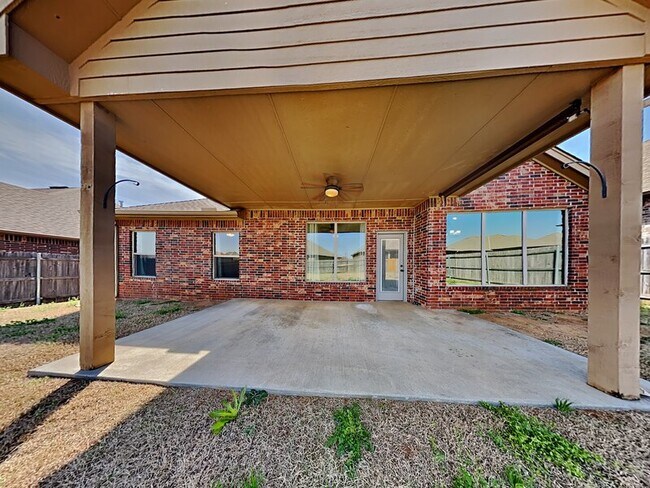 Building Photo - 20611 Frontier Pl