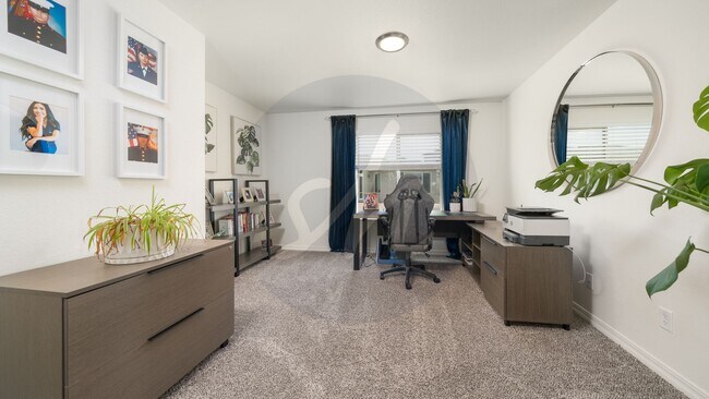 Building Photo - Beautiful Rancher in Cumbre Vista