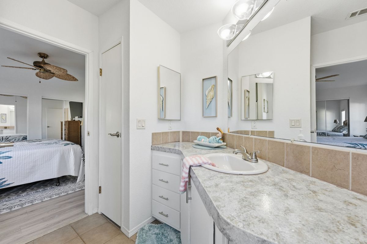 Building Photo - 3016 5 Iron Dr