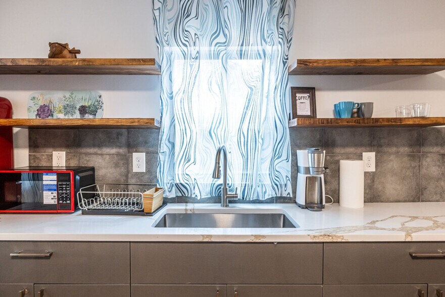 Building Photo - 4350 Welcome All Rd