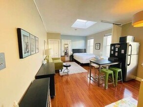 Building Photo - Bright Studio in Prime Brighton Location – Steps to the Green Line!
