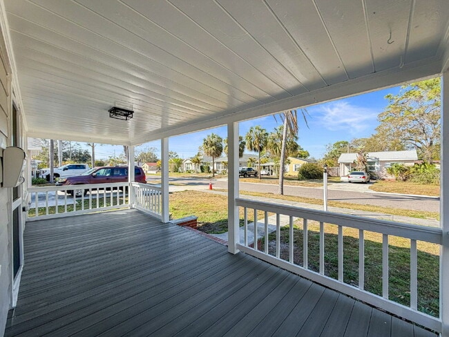 Building Photo - 768 49th Ave N