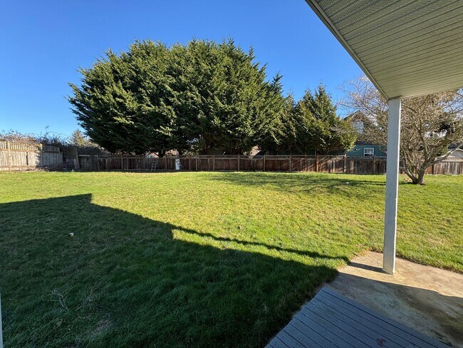 Building Photo - BH T 1335