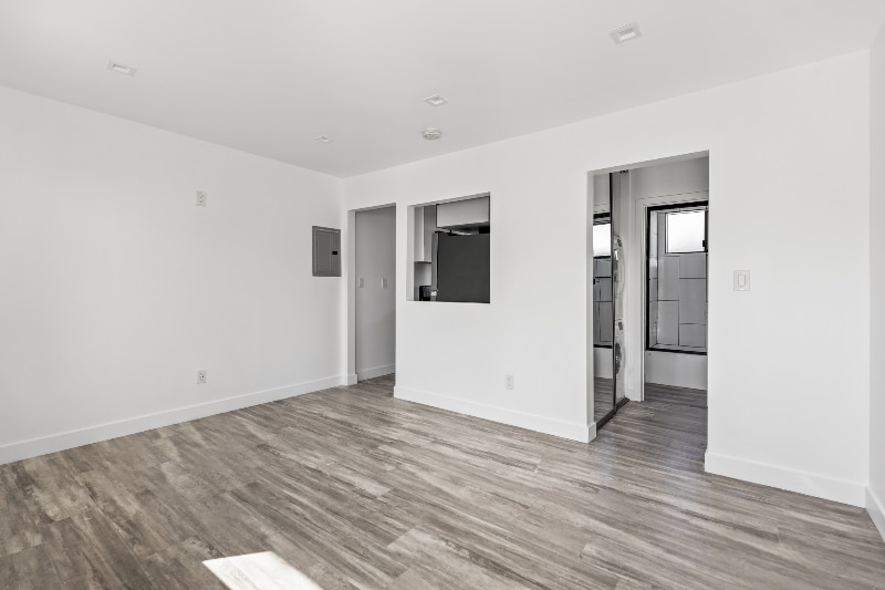 Building Photo - 2814 Sichel St