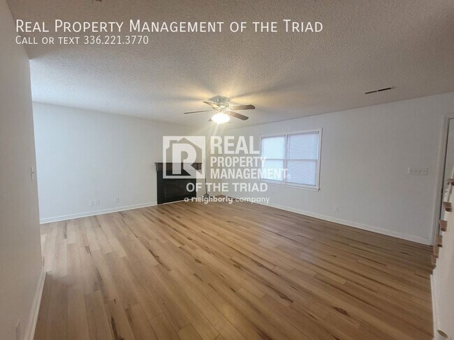 Building Photo - 1349 Brookwood Dr