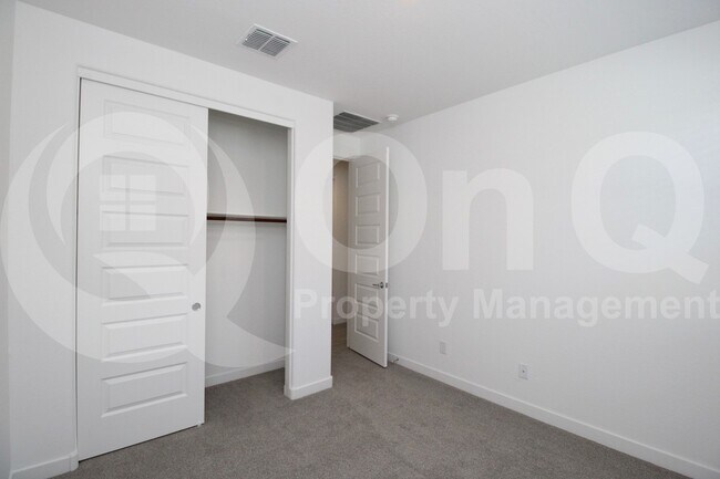 Building Photo - 8908 W Bethany Heights Dr