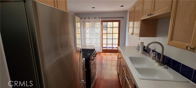 Building Photo - 828 5th St