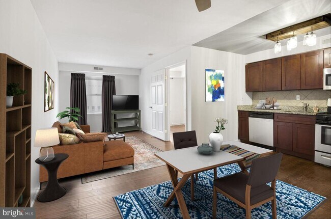 Building Photo - 240 W Girard Ave