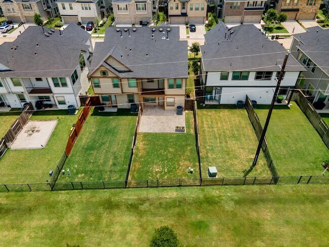 Building Photo - 5206 Pr Ter Ln