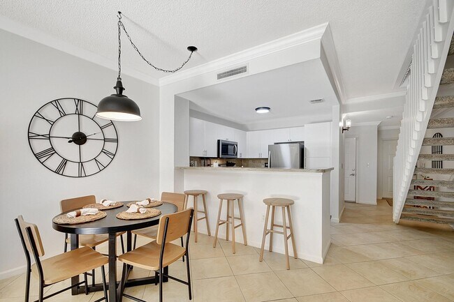 Building Photo - 11775 St Andrews Place