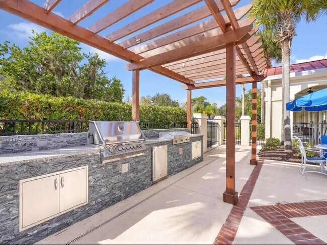 Building Photo - 5033 Coquina Crossing Dr