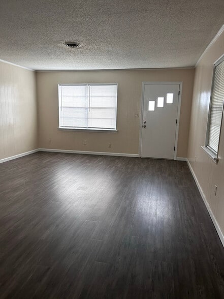 Building Photo - 1002 Ogrady Dr