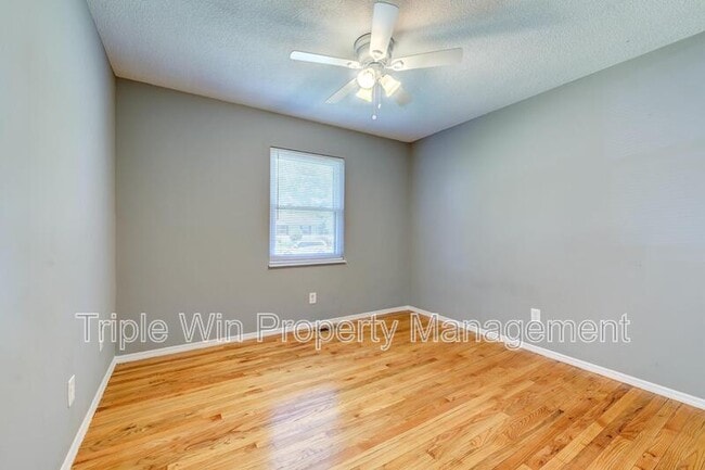 Building Photo - 2250 Spoonwood Dr