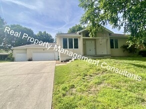 Building Photo - Lake Winnebago 3 Bedroom Home