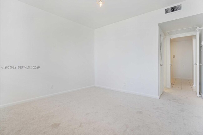 Building Photo - 5700 Collins Ave