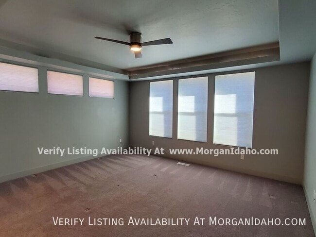 Building Photo - 6518 N Fairborn Ave