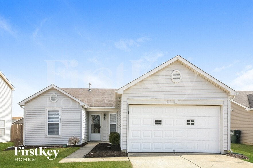 Primary Photo - 915 Streamside Dr