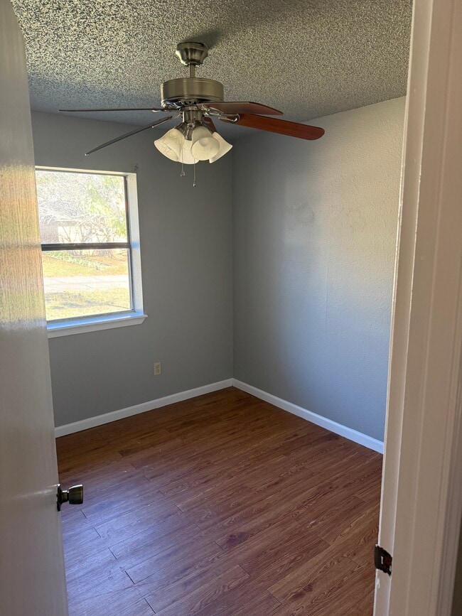 Building Photo - 3601 Dana Dr