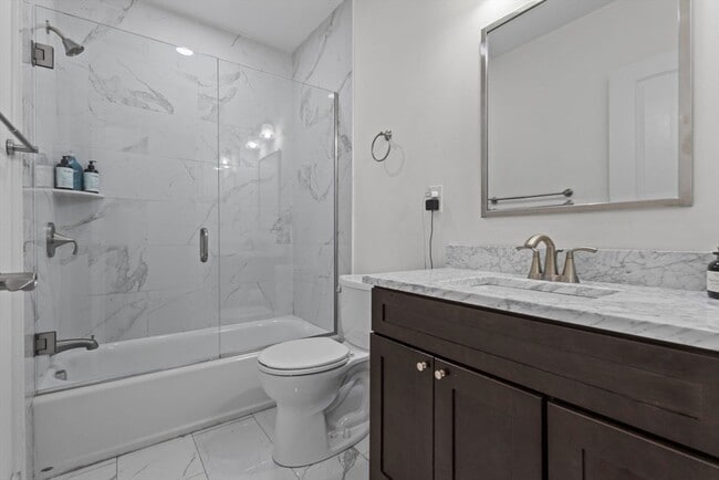 Building Photo - 44 W Eagle St