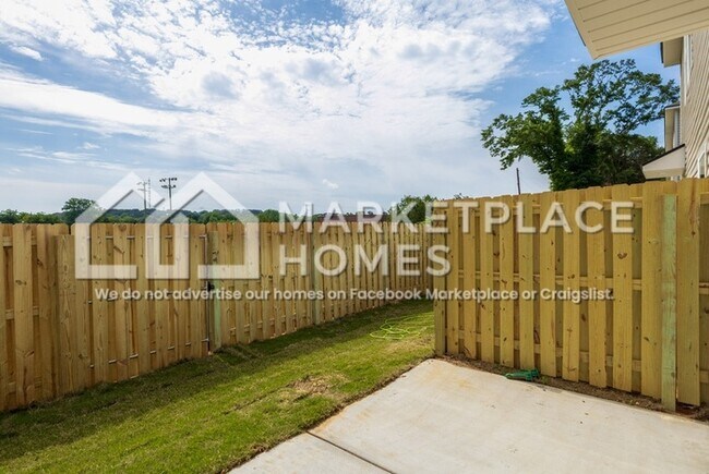 Building Photo - 4129 Hudson Ct SW