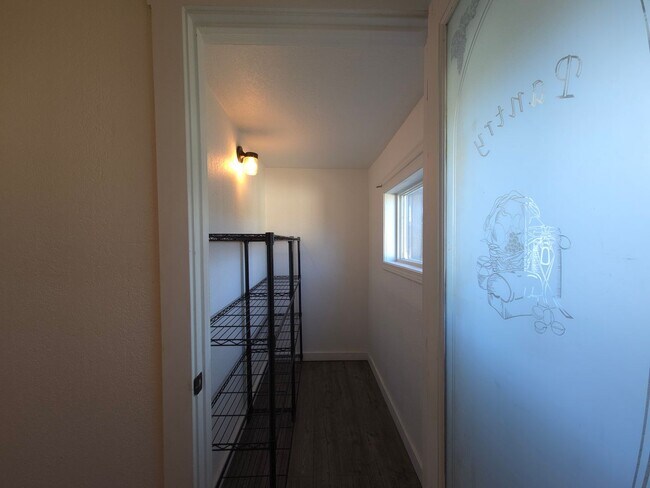 Building Photo - Old house charm with modern upgrades