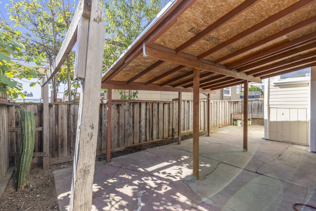 Building Photo - 4807 Ygnacio Ave