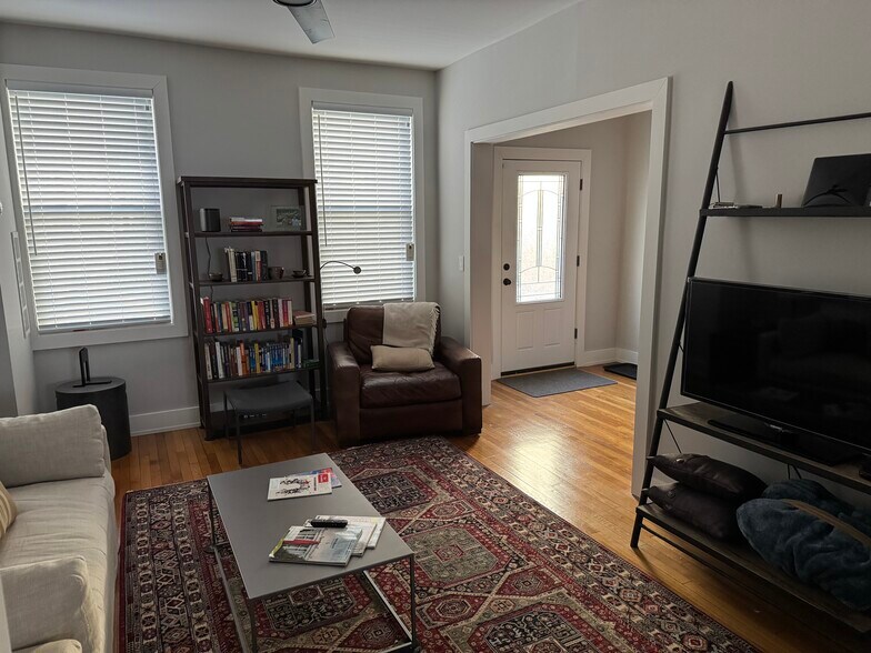 Building Photo - 1414 Quincy St NW