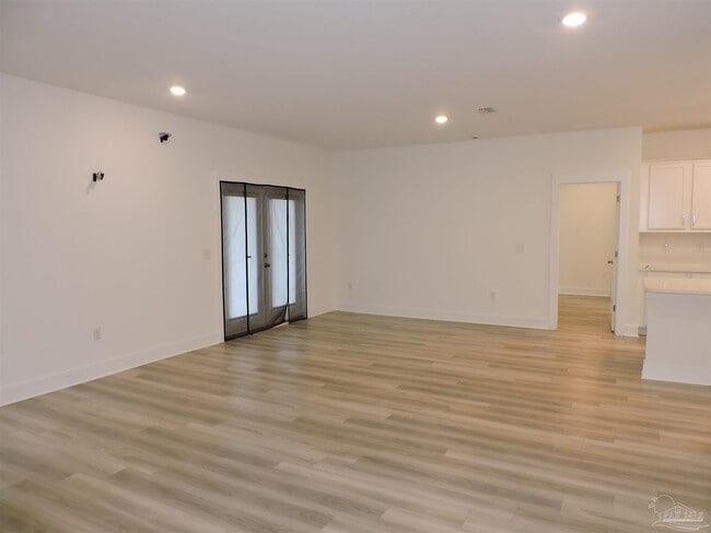 Building Photo - 6590 Paso Fino Dr