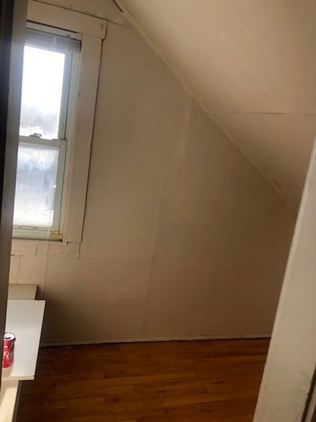 Building Photo - 311 N Dewey St