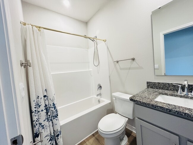 Building Photo - 6230 Forest Pines Dr