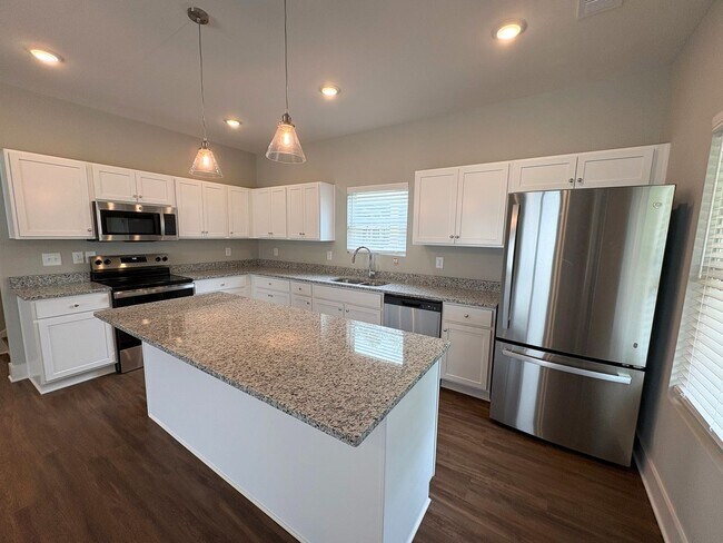 Building Photo - 184 Johnson Dr Ext