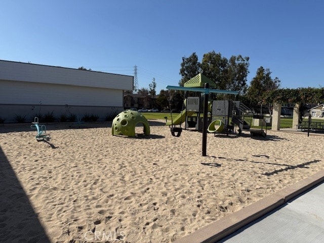 Building Photo - 63 Thicket